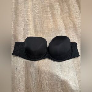Torrid Classic Black Strapless Bra. Size 46C